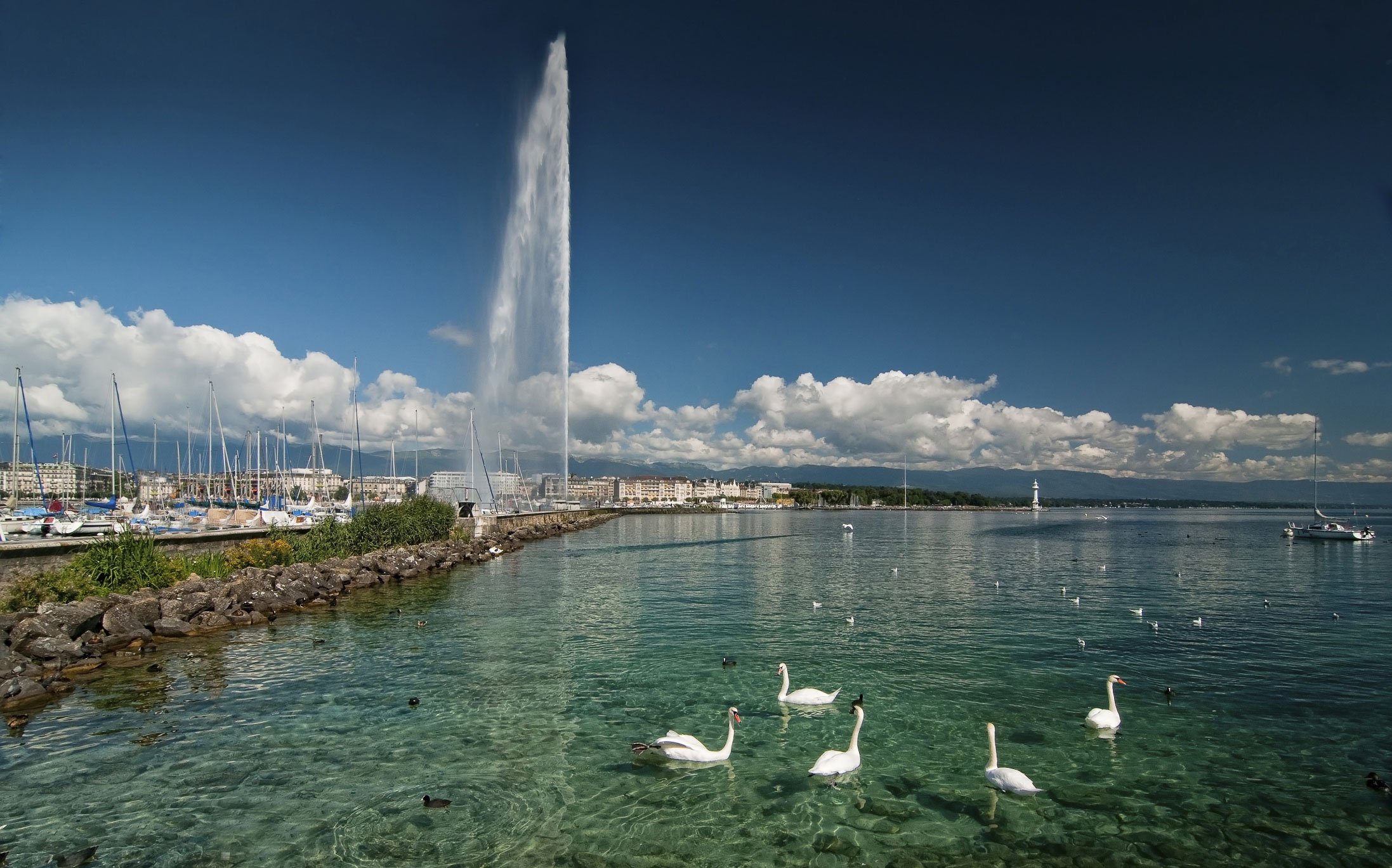 tgv lyria water jet geneva lake