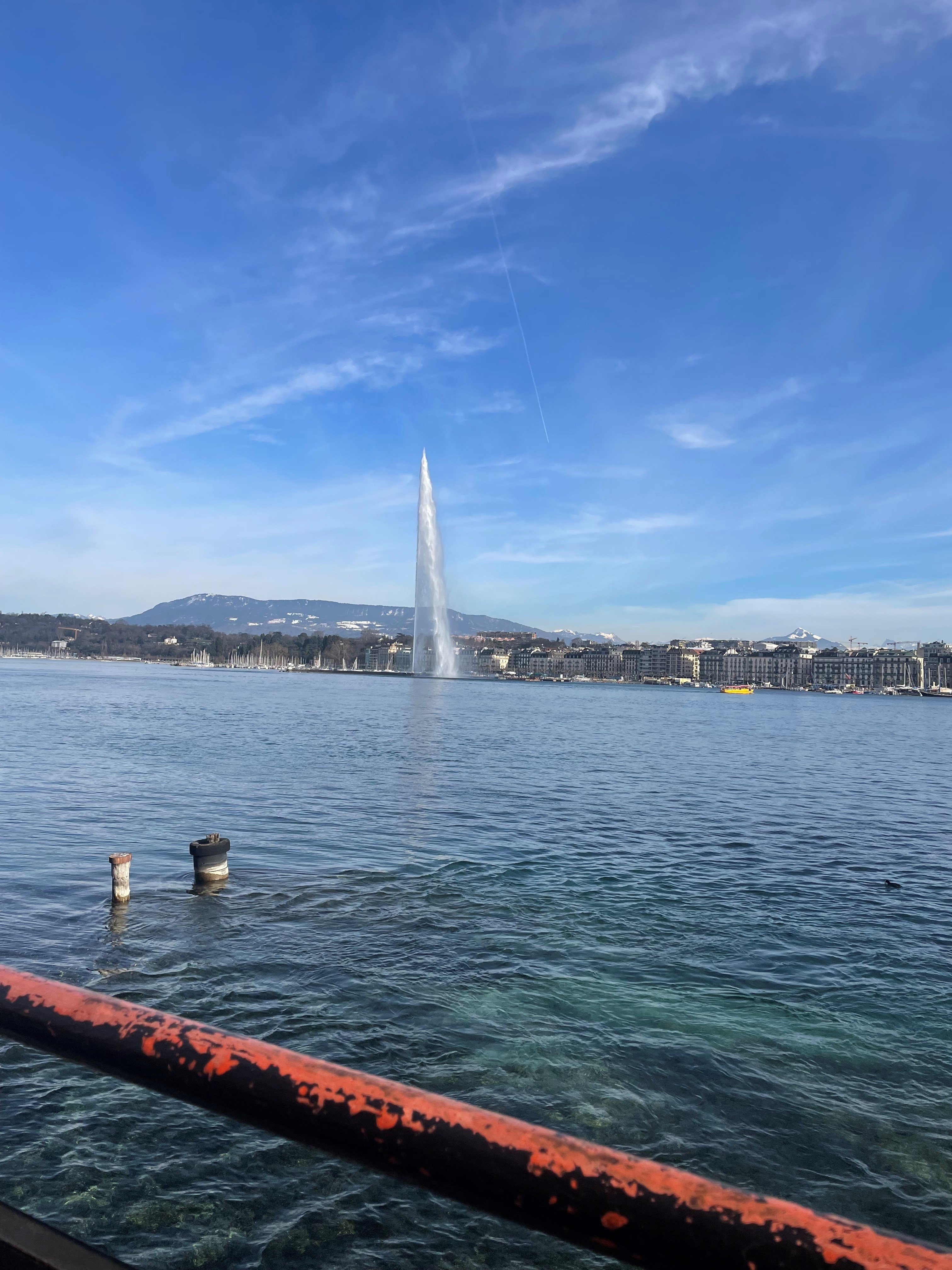 tgv lyria water jet geneva