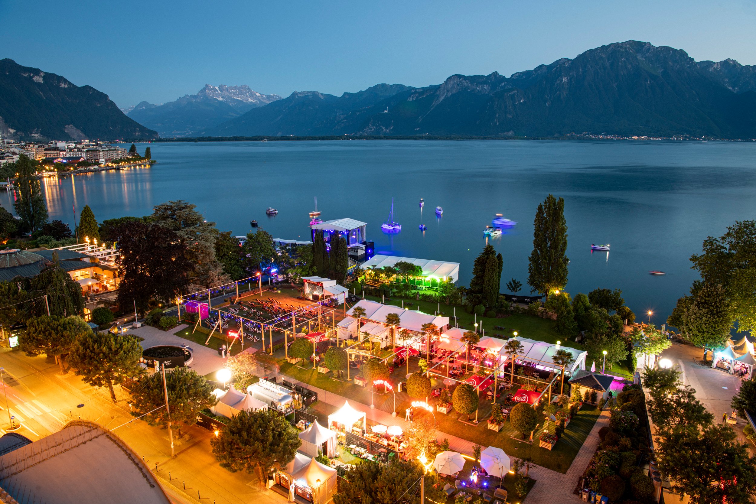 tgv lyria montreux jazz festival 2022 ambiance ville nuit