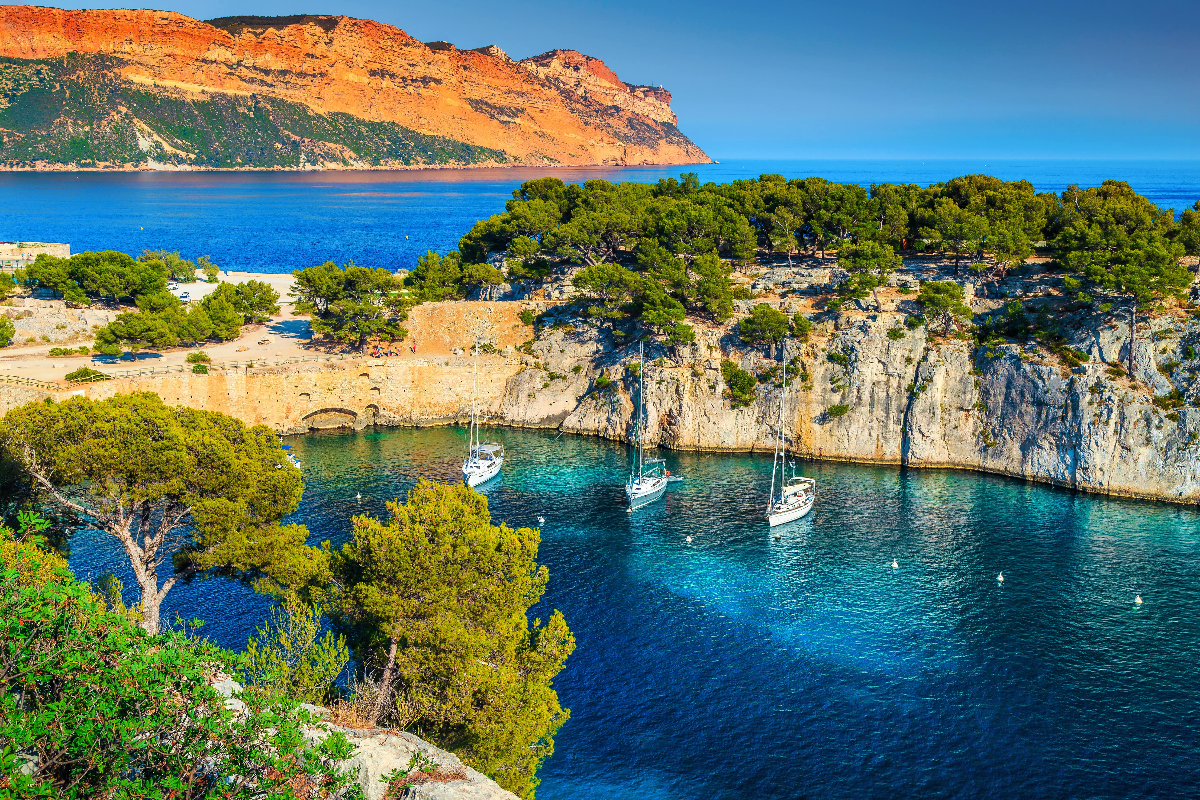 tgv lyria south france landscape sea mediterranean