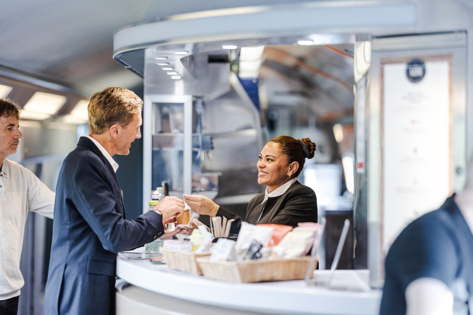 tgv lyria bar coach catering le deli payment