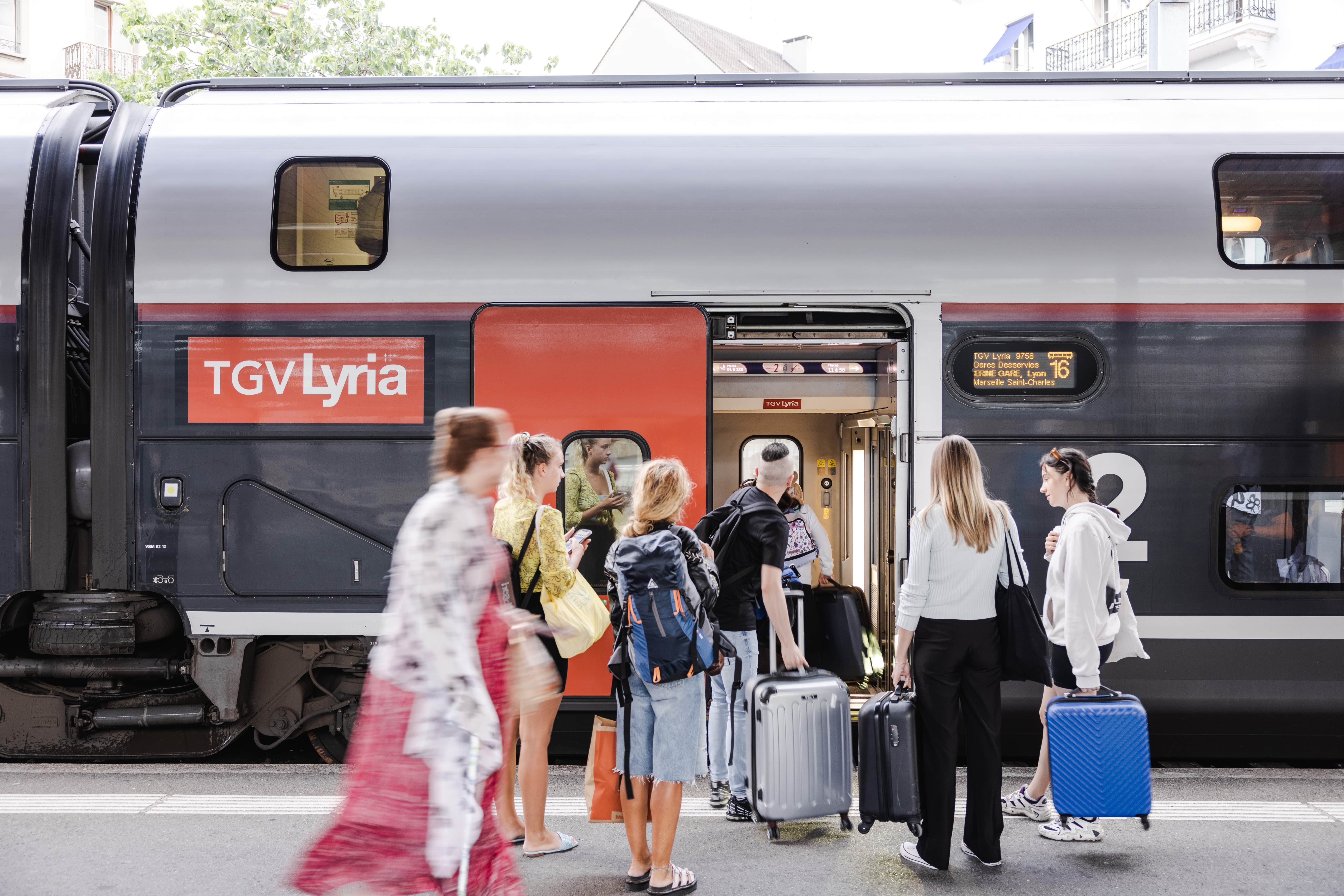 tgv lyria train station