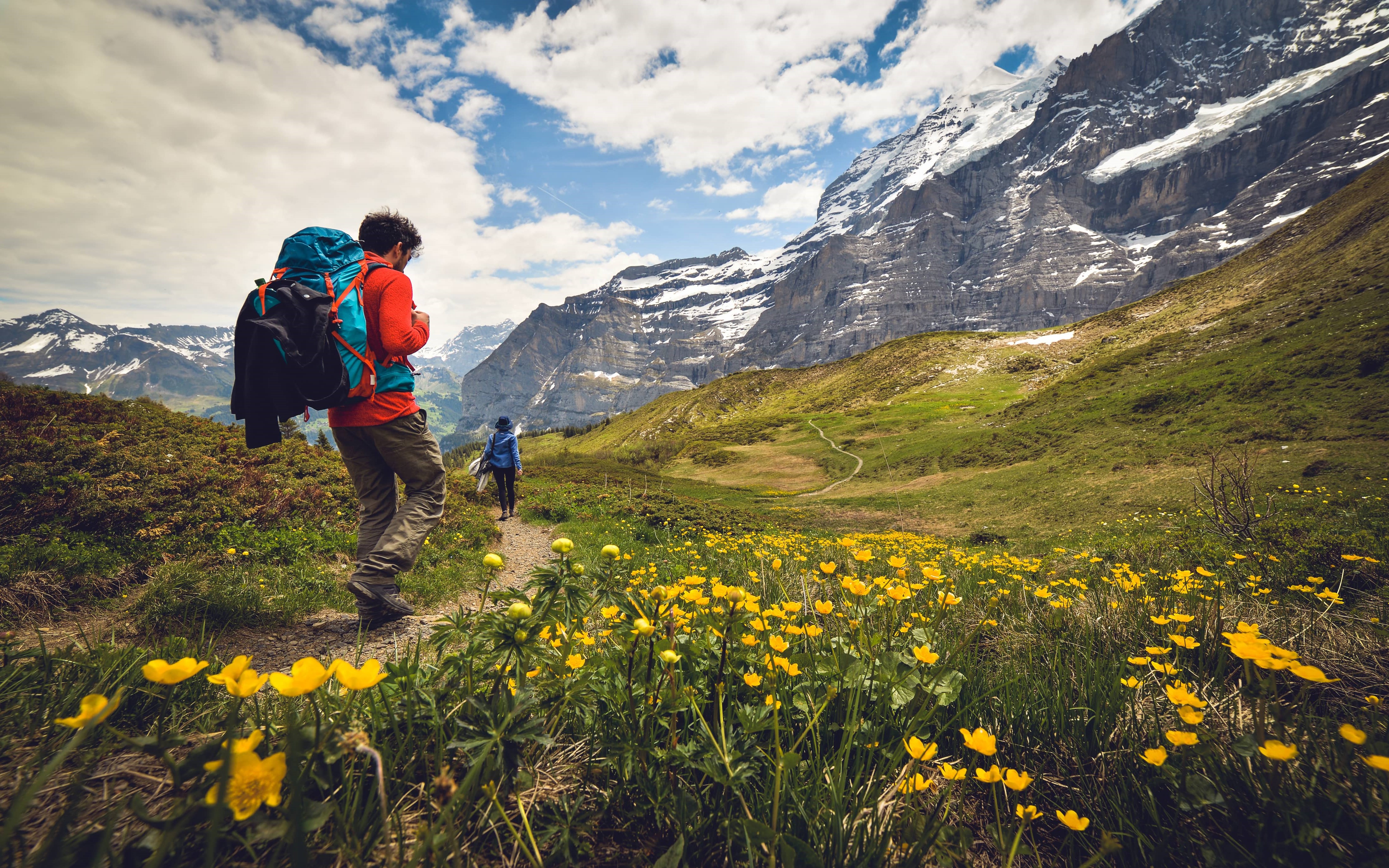 tgv lyria swiss hiking couple mid-season