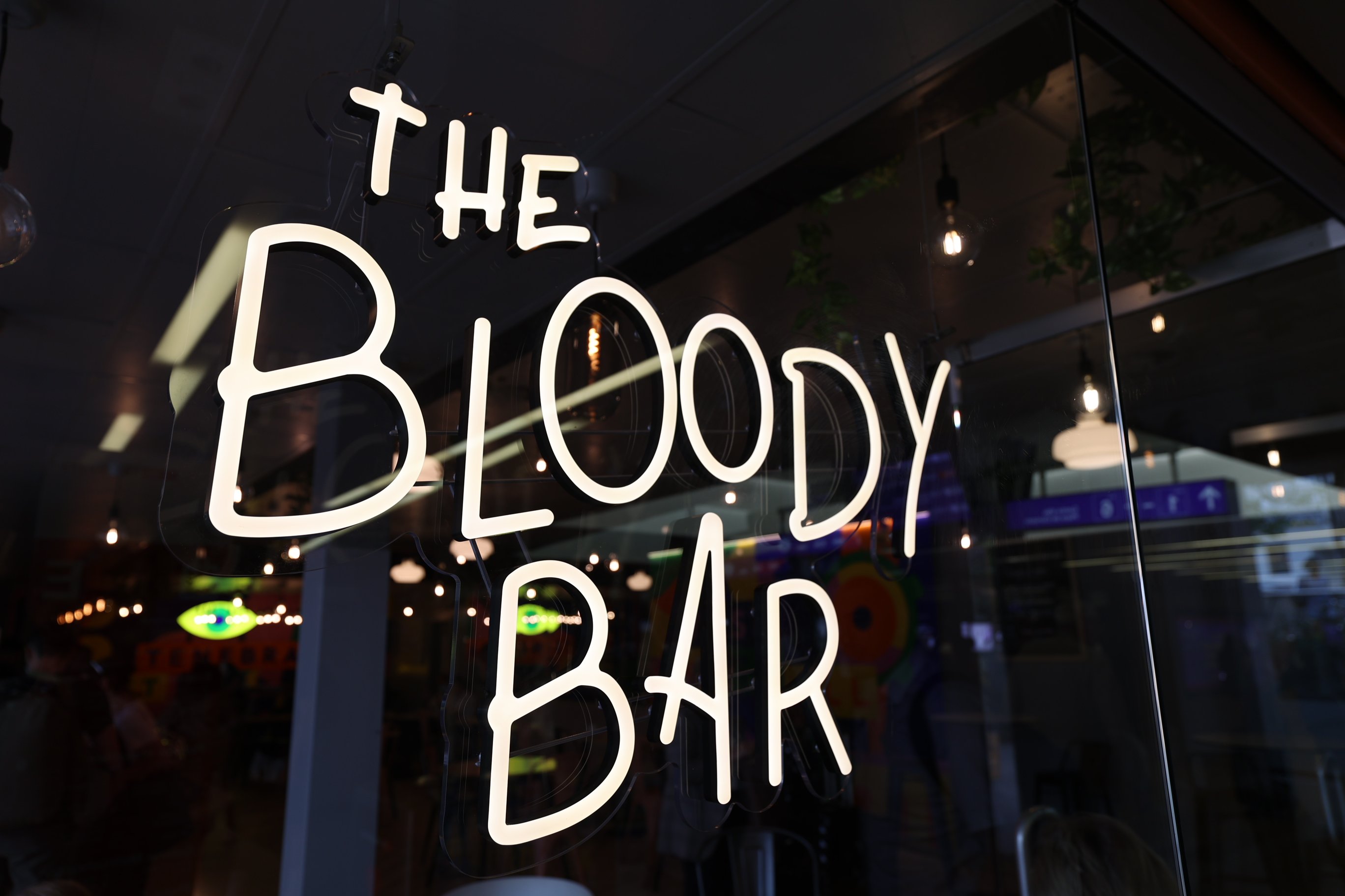 [image] Bloody Bar [Néon]