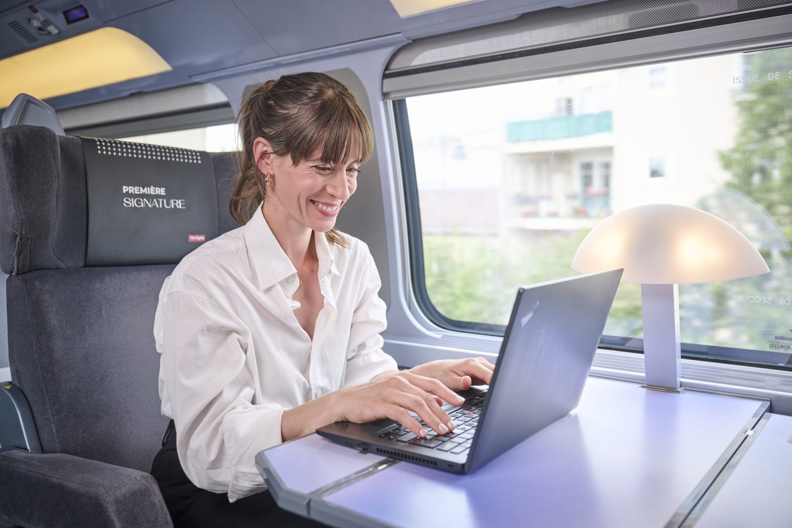 Voyageur Première Signature ordinateur wifi