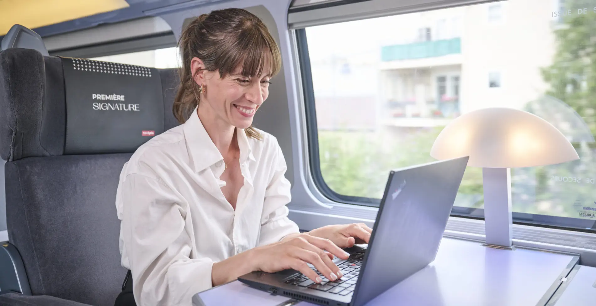 Voyageur Première Signature ordinateur wifi