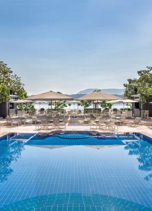 tgv lyria hotel president wilson geneva pool