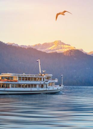 tgv lyria boat on swiss lake