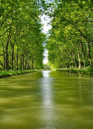 tgv lyria south of france canal du midi