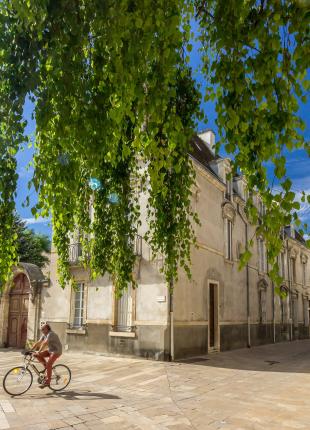 tgv lyria bike in old town dijon