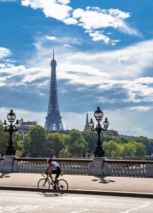 tgv lyria paris view eiffel tower summer