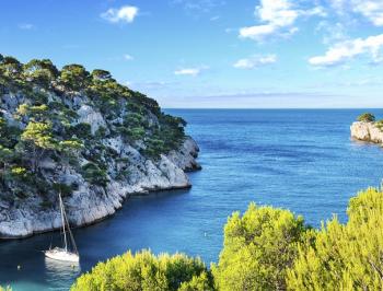 tgv lyria south france landscape sea mediterranean