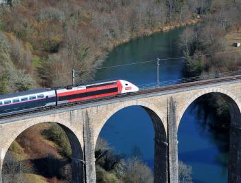 tgv lyria euroduplex train