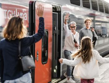 tgv lyria family children station platform