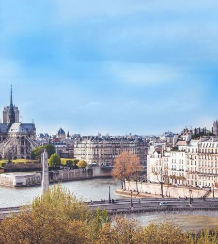 tgv lyria paris notre dame and the seine river