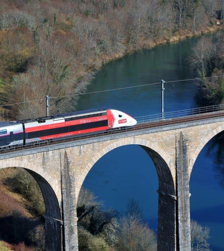 TGV Lyria euroduplex train