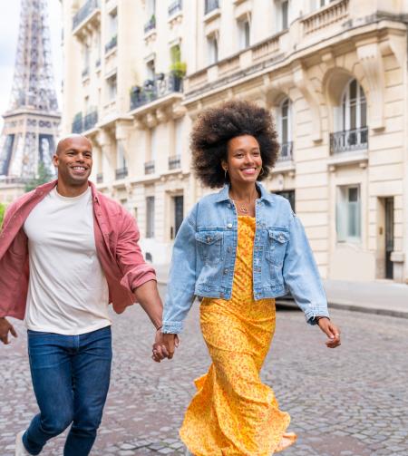 tgv lyria beautiful couple in love visiting Paris