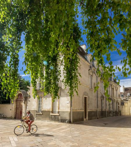 tgv lyria bike in old town dijon