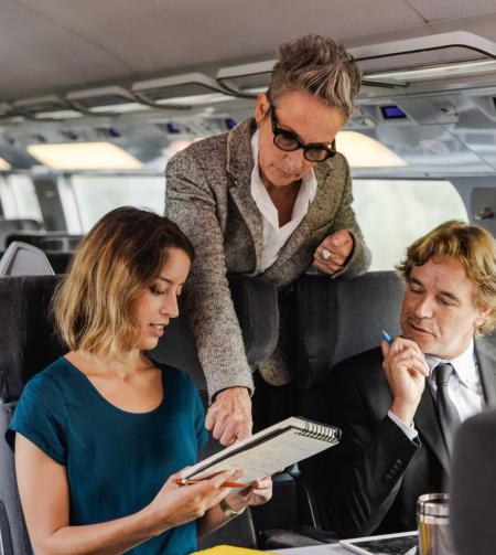 TGV Lyria - Mice - Groupe travaille en Première Signature