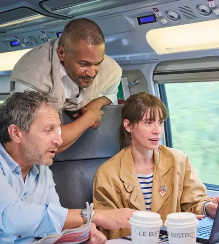 TGV Lyria groupe travaille en Première Signature