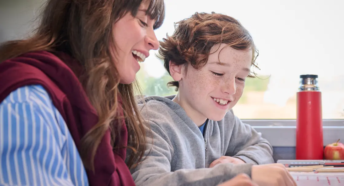 Famille dans le train 
